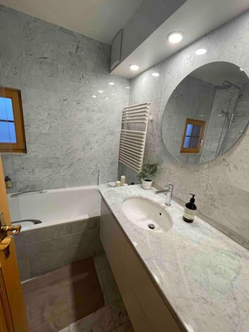 With Stunning View! Ski-in, Ski-out